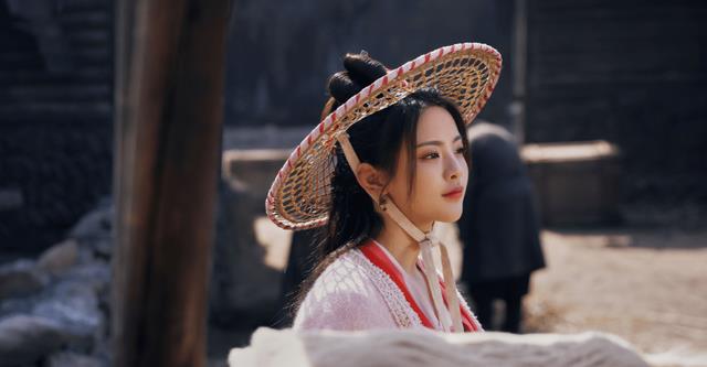星落凝成糖|《星落凝成糖》与《香蜜沉沉烬如霜》是同位导演,为何质量差距大
