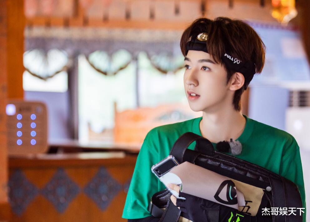 张真源|张真源的“清醒”,陈伟霆的“黑化”,让这期《全员加速中》封神