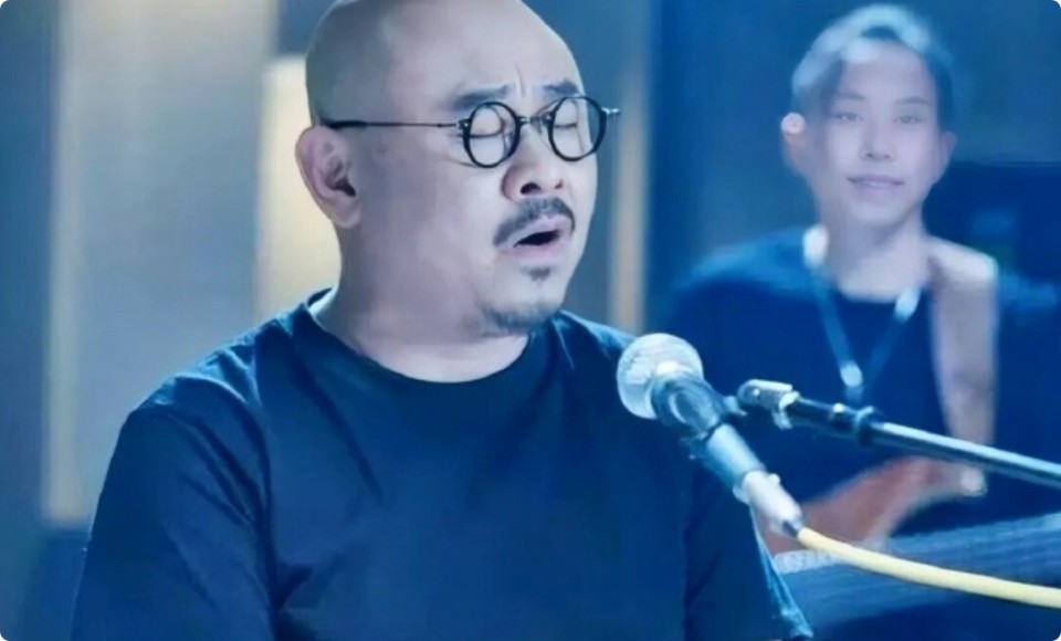 |春晚彩排现场曝光：喜剧明星聚集，网友热议贾玲、沈腾、马丽缺席