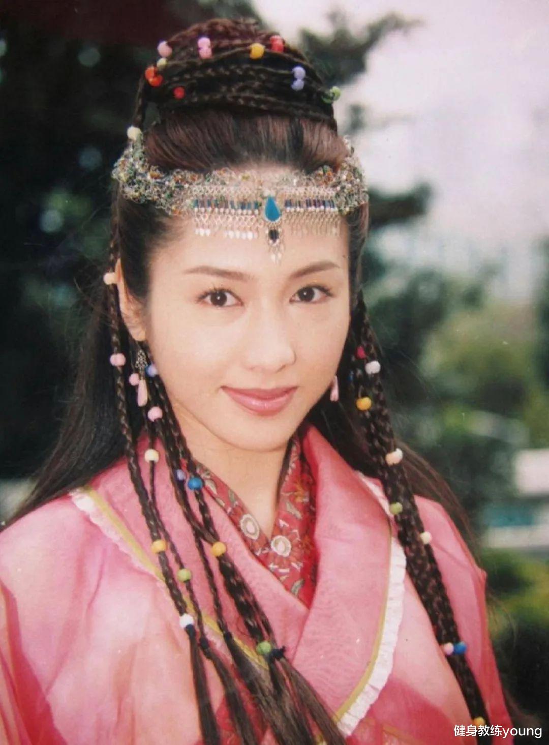 “最美赵敏”黎姿，分享冻龄的保养秘籍