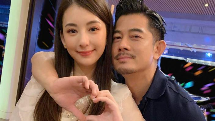 曝57岁郭富城上海买千万豪宅，带小娇妻买3大袋珠宝庆祝，疑怀3胎