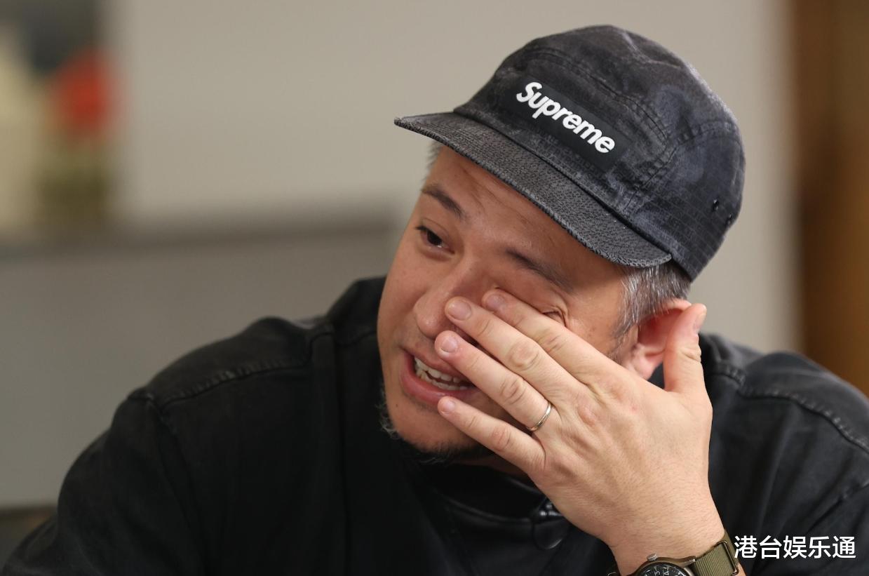 落魄港星申请综援失败,为养家到小吃店上班兼推销酒水