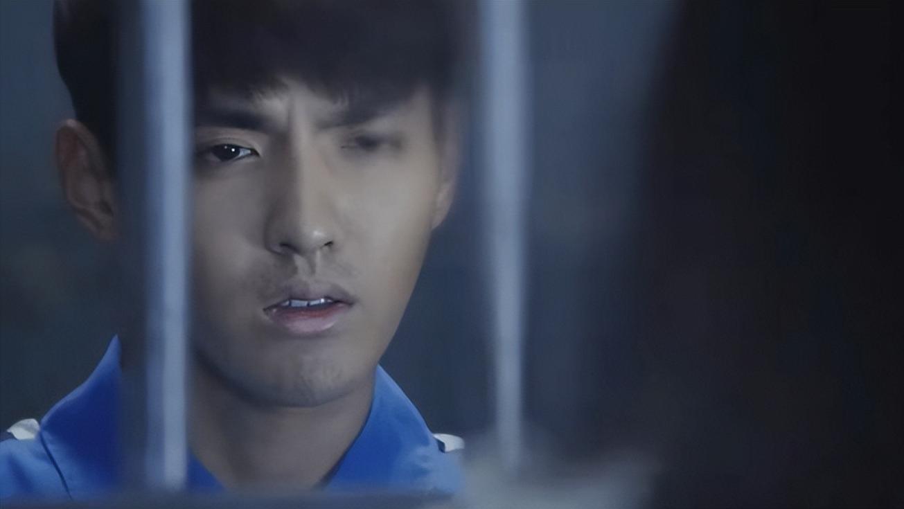 吴亦凡二审维持13年原判，更多恶心行为被曝光：原来他这么下流