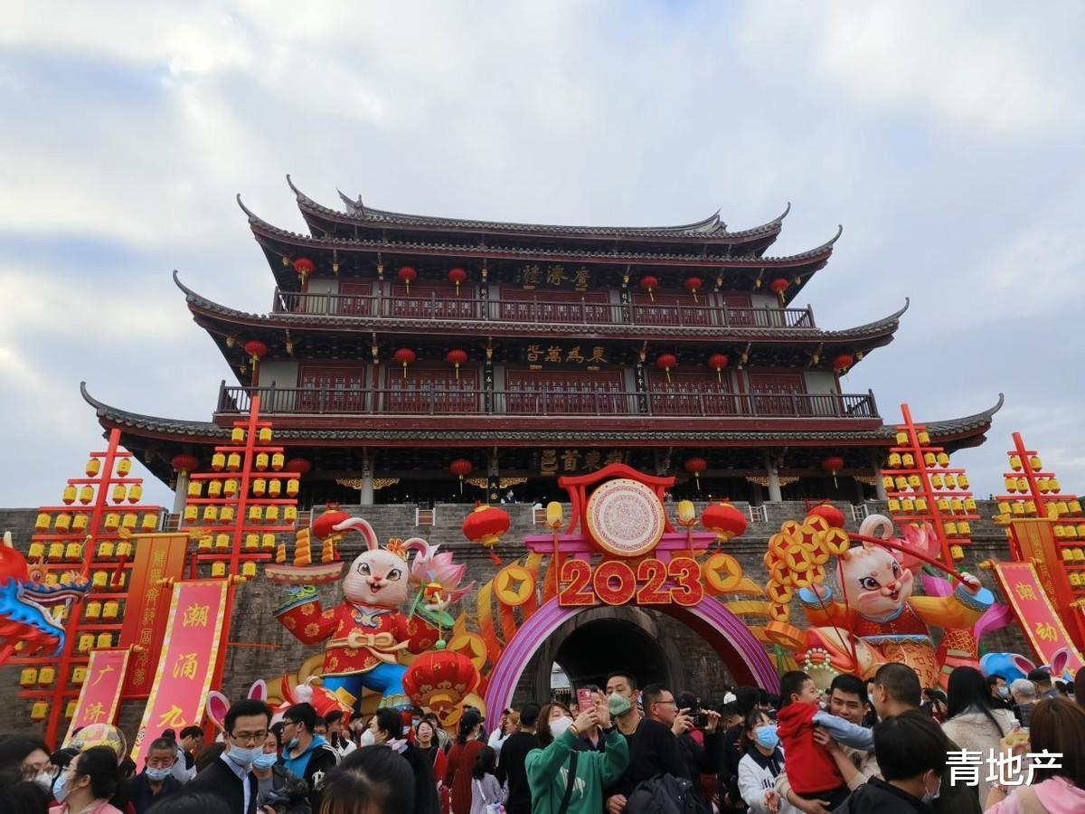 四川省|记录3亿人旅游的春节：景区一房难求 文旅行业开启复苏
