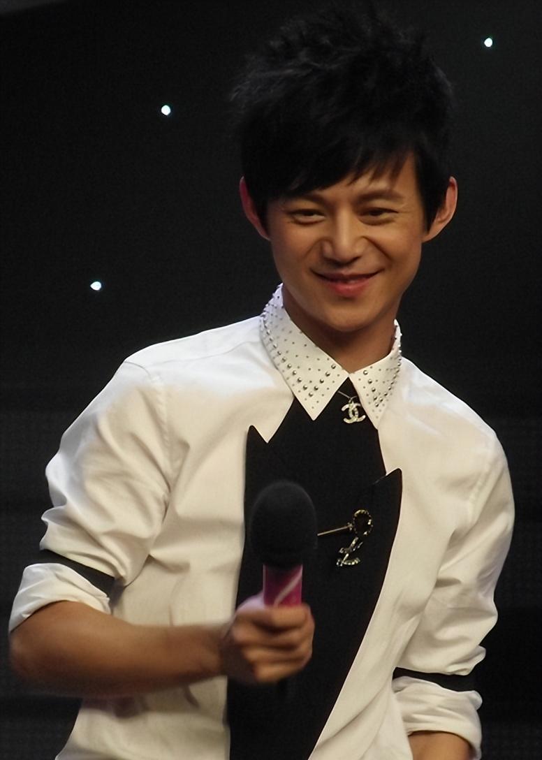 何炅和张柏芝告诉我们，这世界上有不透风的墙！