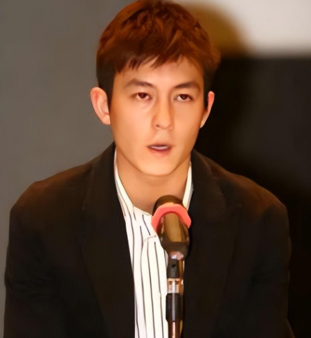 “艳门照”15年之后“当事人”猝然离世,陈冠希为何发文悼念?