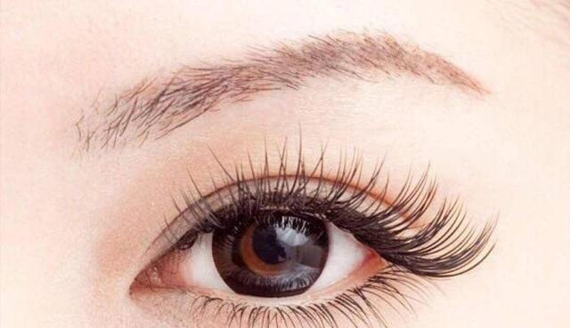 女性这3处毛发旺盛，会有哪些好处？或许很多人都不了解