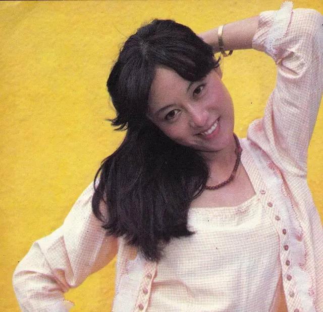 吴玉芳|《平凡之路》一件泳衣，暴露金晨身材短板，被60岁吴玉芳比下去了