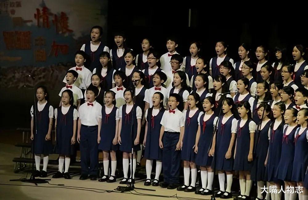 影帝被前妻骗走5000万,6个孩子都不是亲生的,他这一生是一场“大戏”