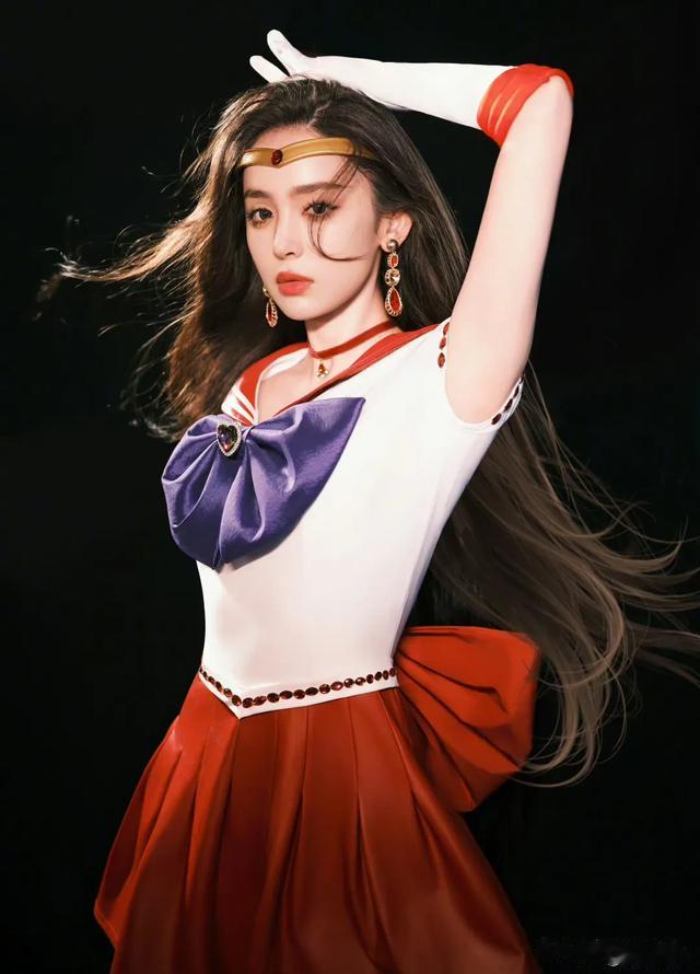 11.1娱乐瓜:王一博杨紫成毅白鹿许凯娜扎张彬彬张晚意梁洁宋轶