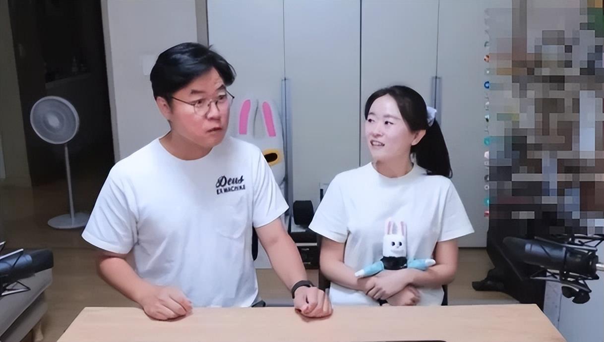 |韩国综艺节目，住宿条件恶劣引发争论，5名女出演者用1间浴室