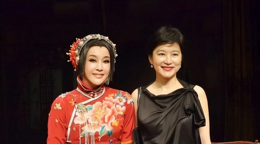 收手吧刘晓庆！70岁演“少女”雷人又无脑，网友：实在是辣眼睛！