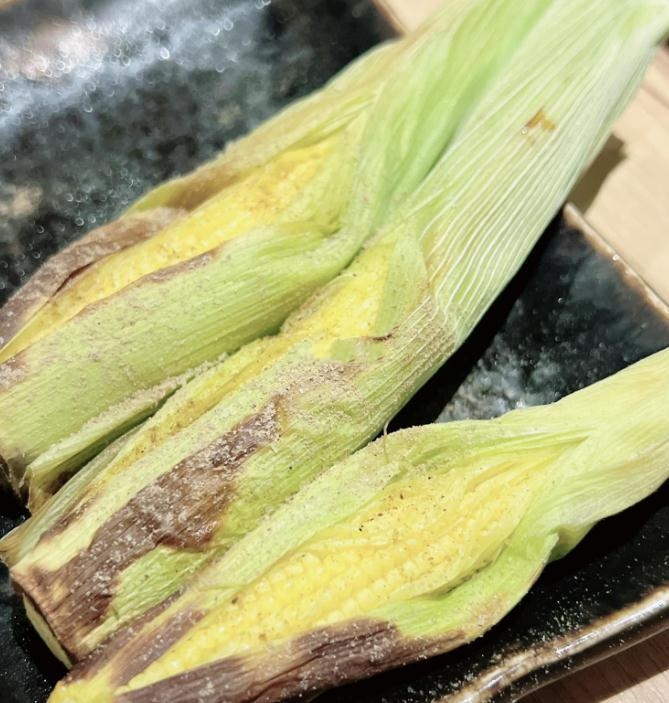 Selina|任家萱和闺蜜聚餐,素颜出镜真实颜值曝光,还曝“小腰果”的现况