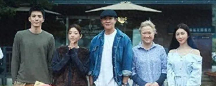 传来悲痛！2天时间！娱乐圈2个明星相继出事：一个去世，一个车祸