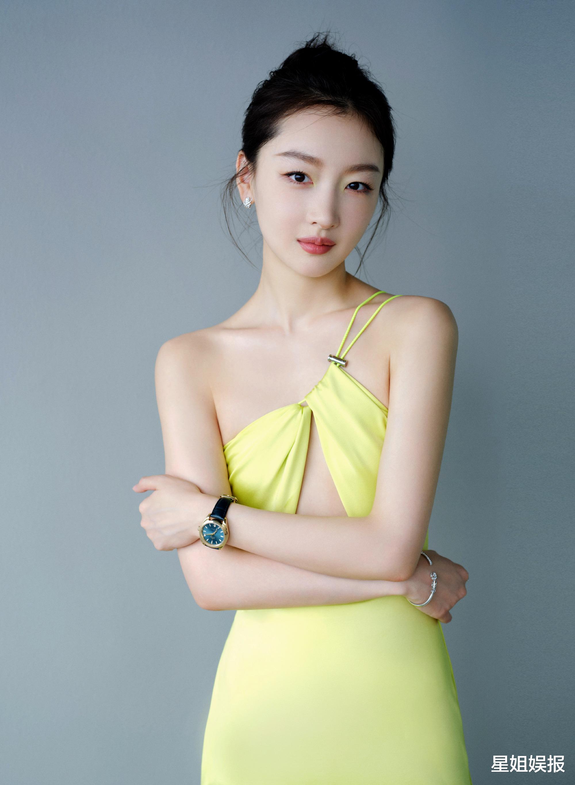 周冬雨变美被质疑医美,模仿倪妮,素颜照力证颜值提升全靠妆造!