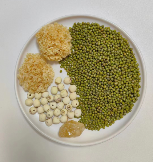 三伏天出汗多，暑热难耐？常给家人喝这汤，消暑解热，别不懂吃