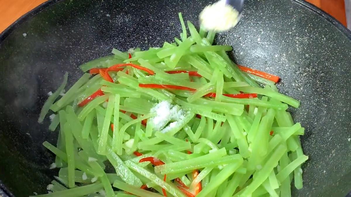 |“推粪猛将”不是香蕉，却是它，一周吃三次，全身通畅，口不臭