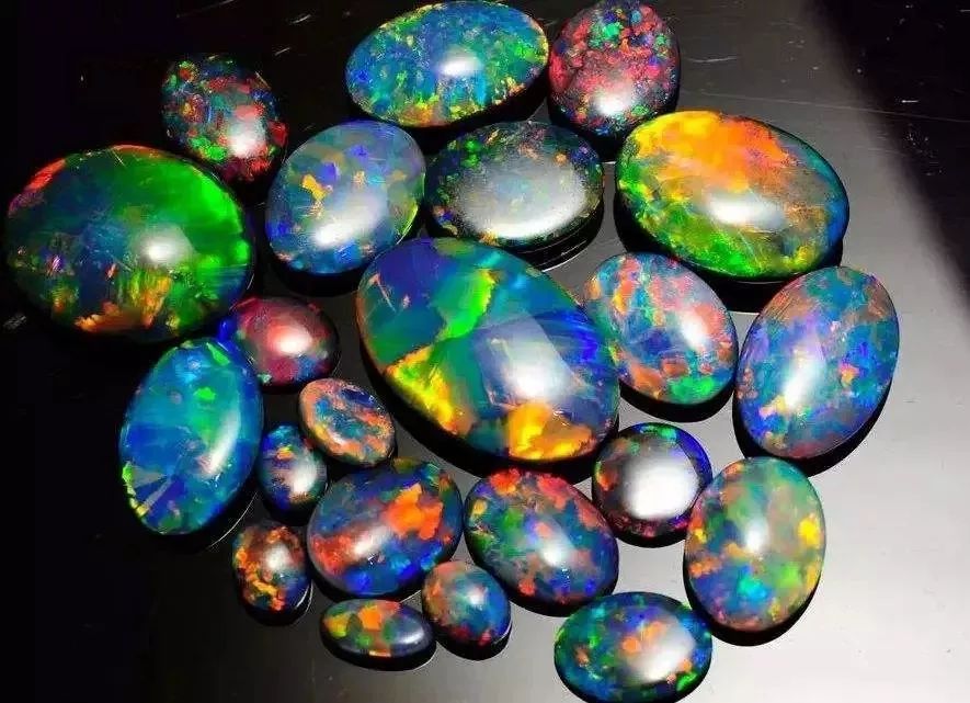 玉石也要喝水？