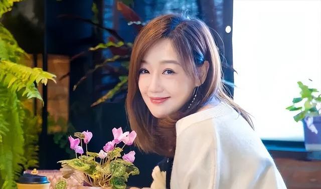 刘心悠|胡歌老婆黄曦宁近照流出,现在我终于知道胡歌为什么要娶她了