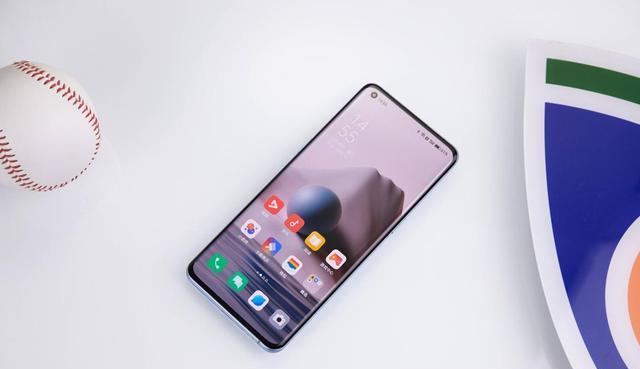 OPPO|OPPO玩狠招，天玑9000旗舰偷偷降下2200元