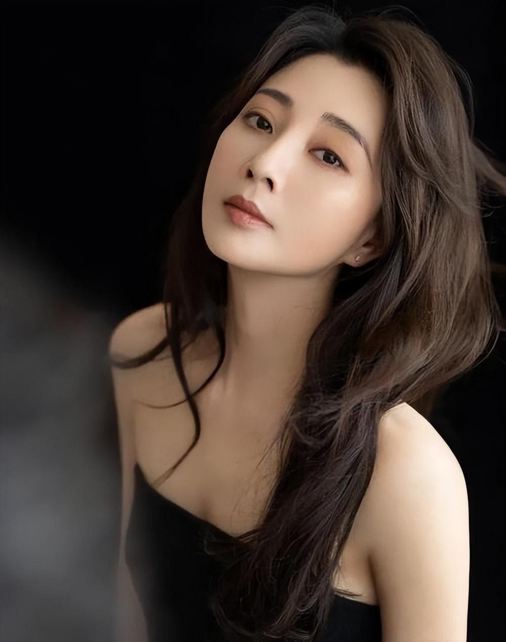 情史干净还坚决不整容,娱乐圈里一身清白的女演员,我只服这3位 - 娱乐