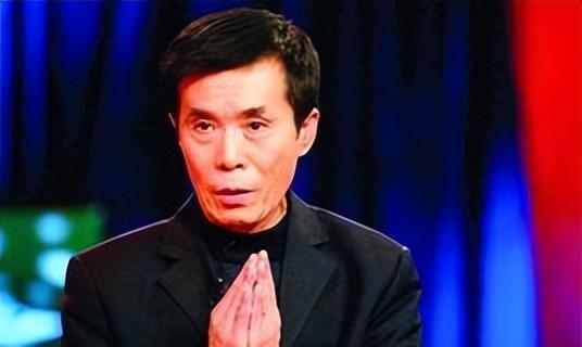 范冰冰|老艺术家何庆魁75岁高龄, 被儿子爆料;他嫖不动了, 每月1万就够花!