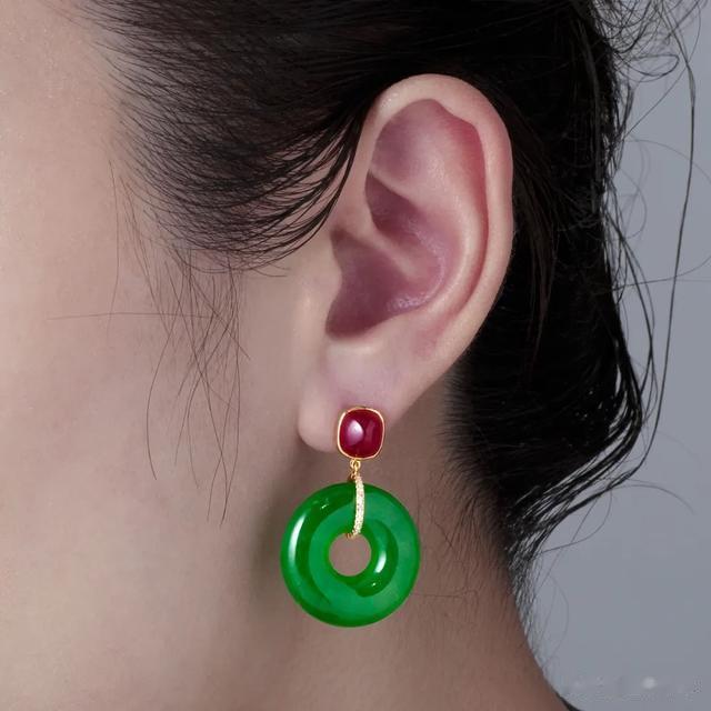 翡翠|2020香港春拍,苏富比、佳士得等屡创佳绩,藏家收藏热情有增无减