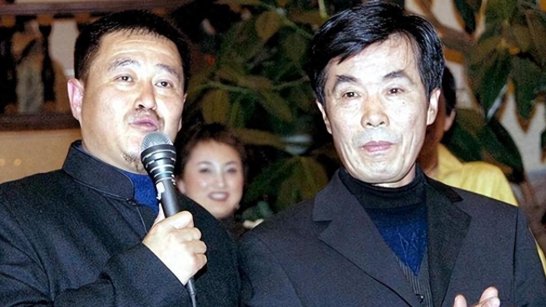 他是赵本山搭档，75岁却被儿子爆料：他嫖不动了，每月1万就够花