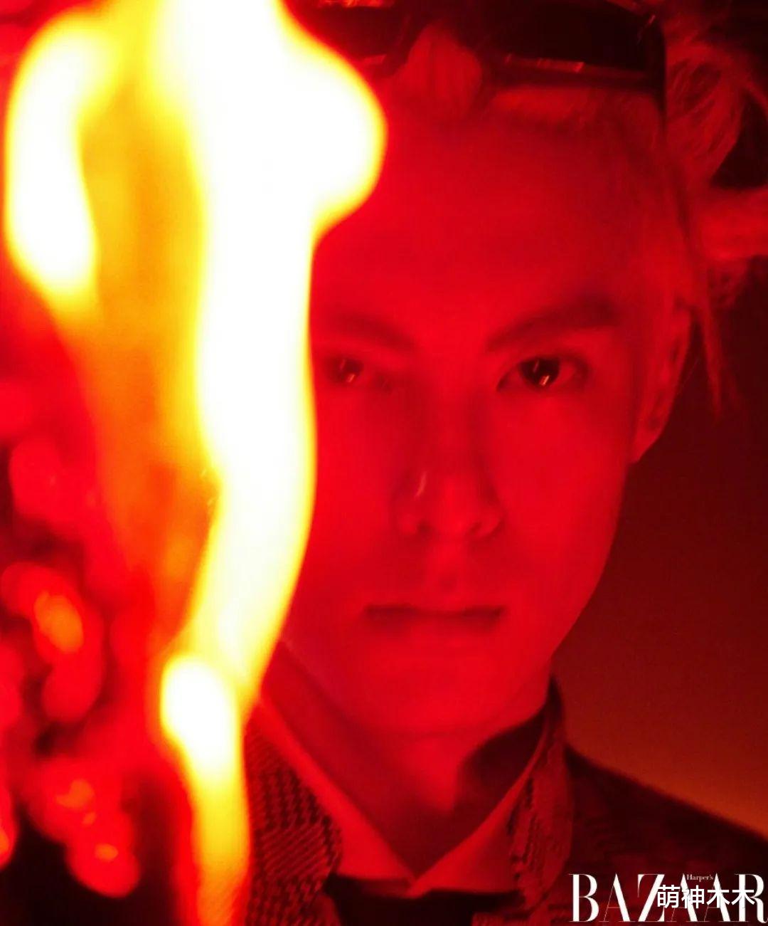 王鹤棣新封卖出近800万,未修图肚腩暴露被嘲,大粉催销量惹争议