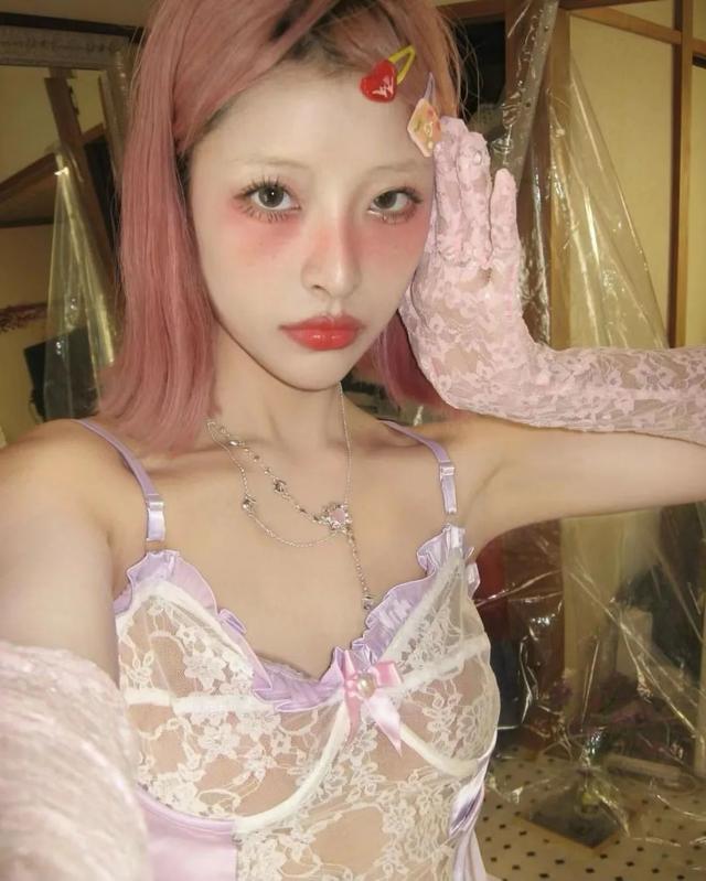 腮红 打腮红的段位,赵露思绝对是王者!