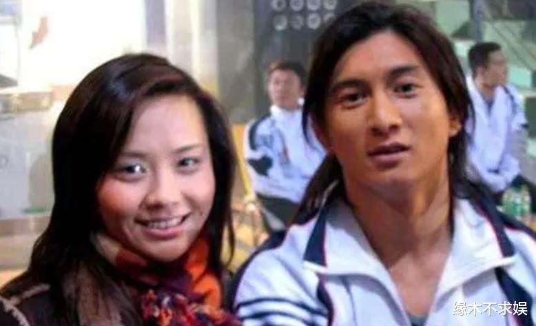 刘诗诗吴奇隆再曝婚变，女方为男方点痣太卑微，更多证据被扒！