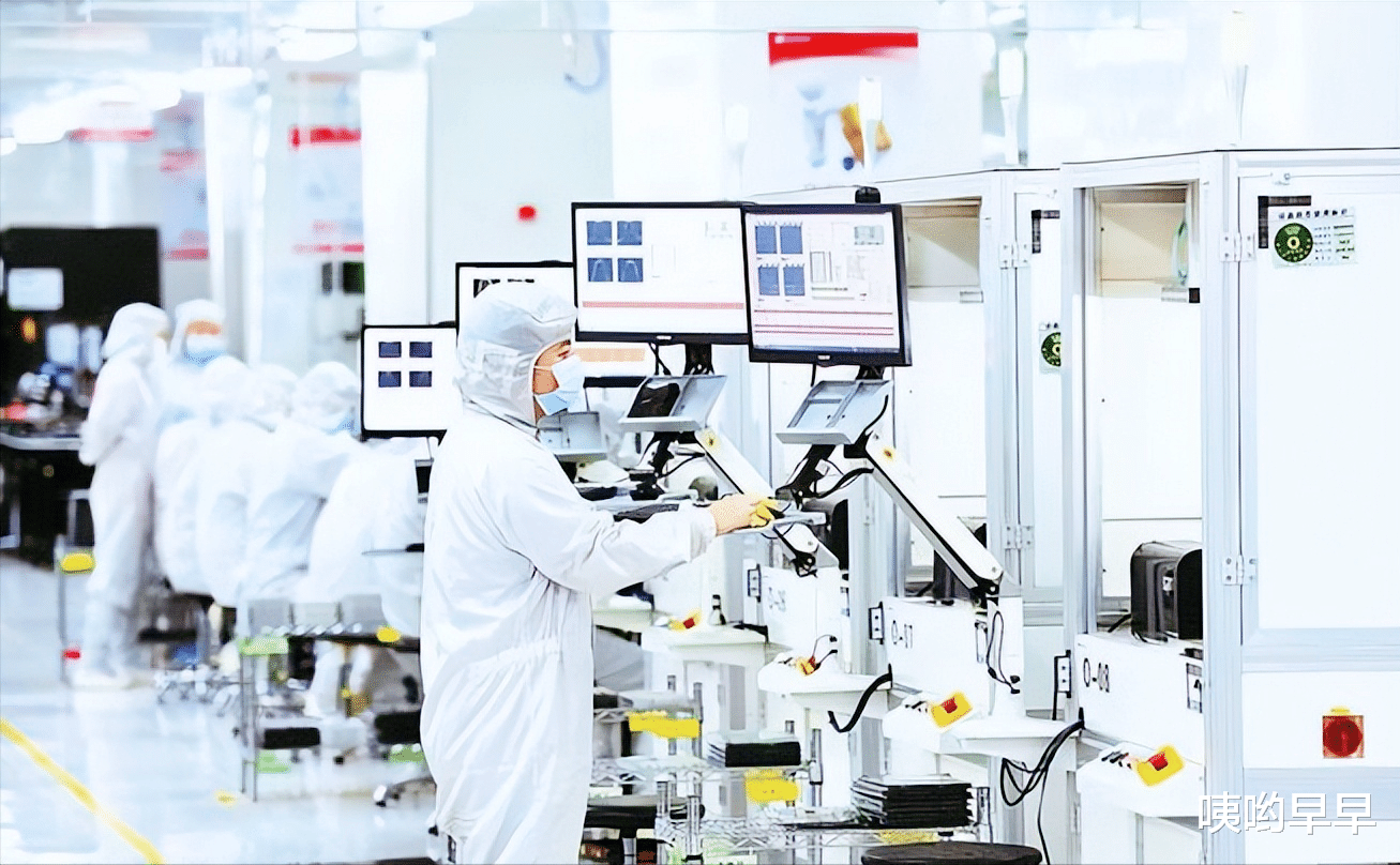 iPhone|不再隐藏实力！中国又亮出芯片底牌，外媒表示难怪底气那么足！