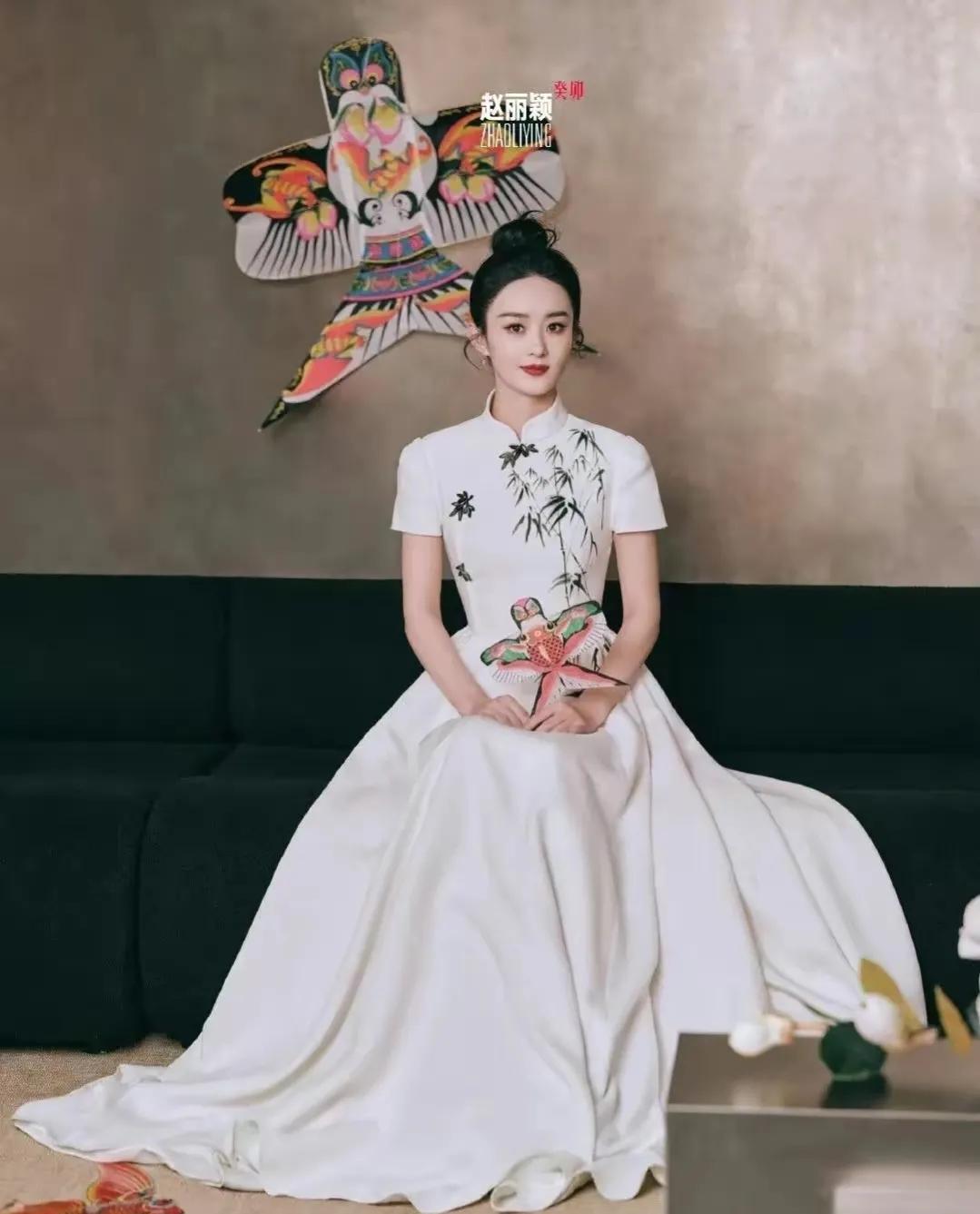 赵丽颖|谭松韵赵丽颖为什么没参加微博之夜