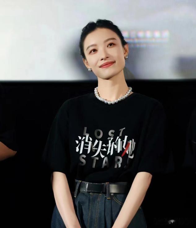 男士发型 脸上有这3个“特征”的女人，年纪越大越吃香！不仅抗老还有气质