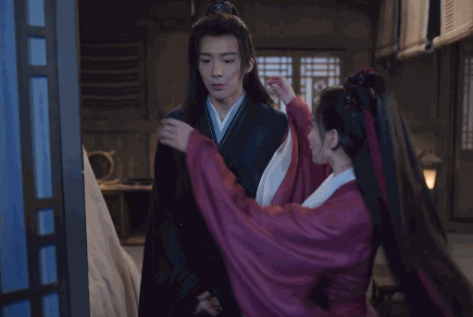 《一念关山》与《南海归墟》各看4集,一个已弃剧,一个狂追到底