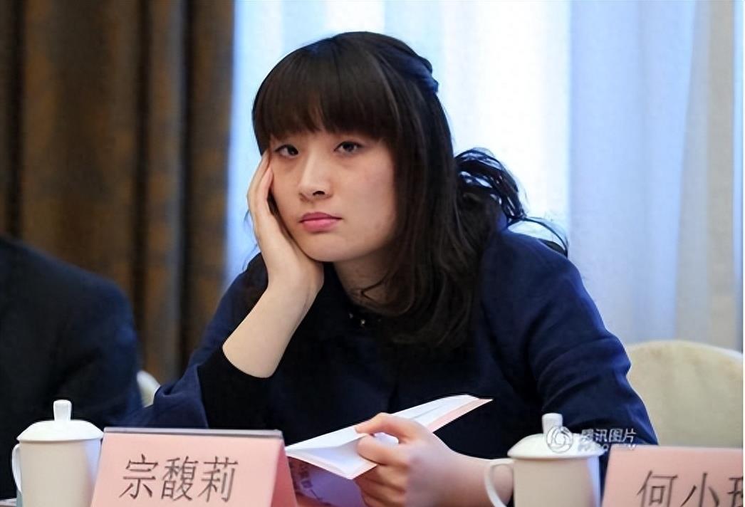 41岁宗馥莉:身材走样发胖明显,有钱人不屑追她!婚姻大事难成!