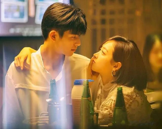 西瓜 演“姐弟恋”不违和的7位女星,不油腻、不辣眼睛,个个浑然天成