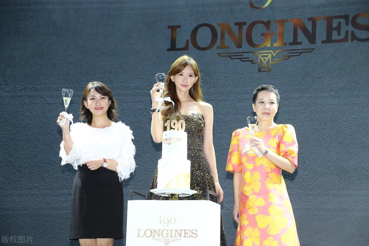 网友街头偶遇林志玲,发福臃肿遭非议,昔日的女神去哪了?