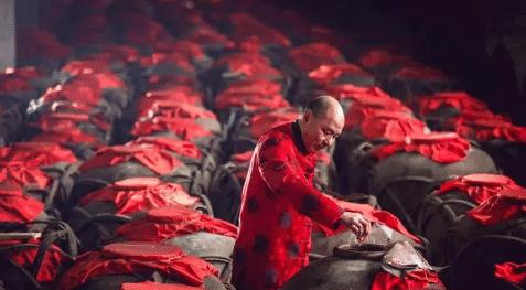 明天就是小年,建议大家牢记“2不做2不借2不喝”,欢喜迎新年