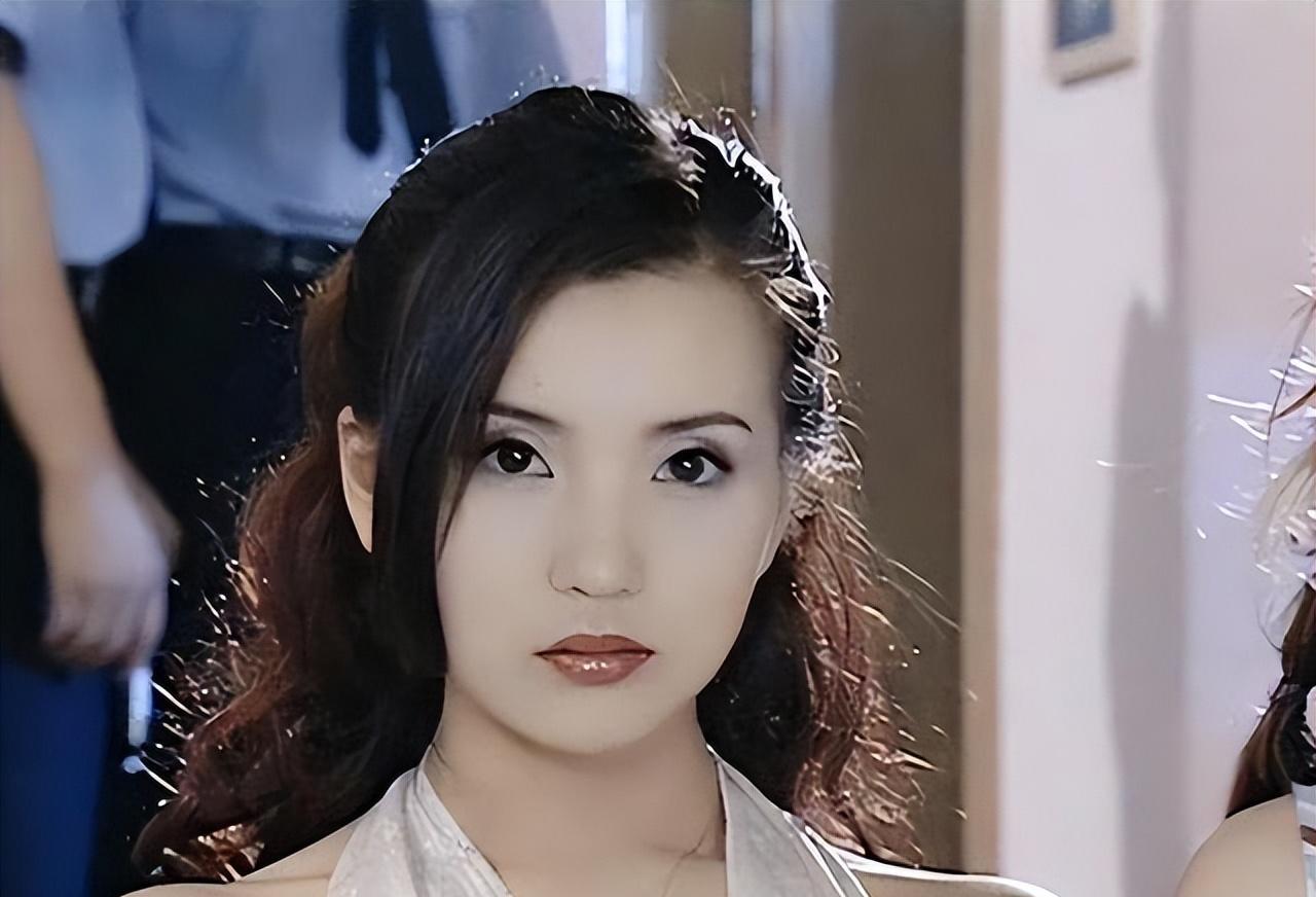 长着“狐狸眼”的5位女星,风情妩媚又灵动撩人,个个都绝美!