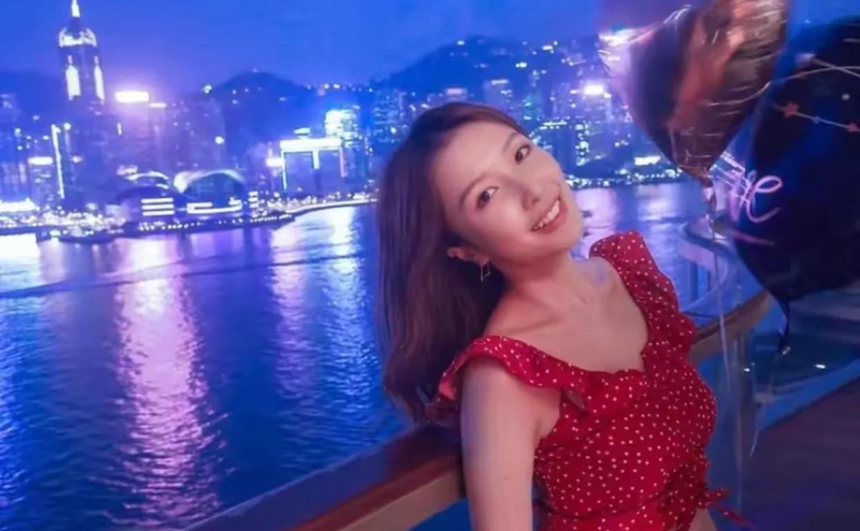 梁洛施|恭喜!梁洛施终于成为大赢家,手握三子让李泽楷重新回到自己身边