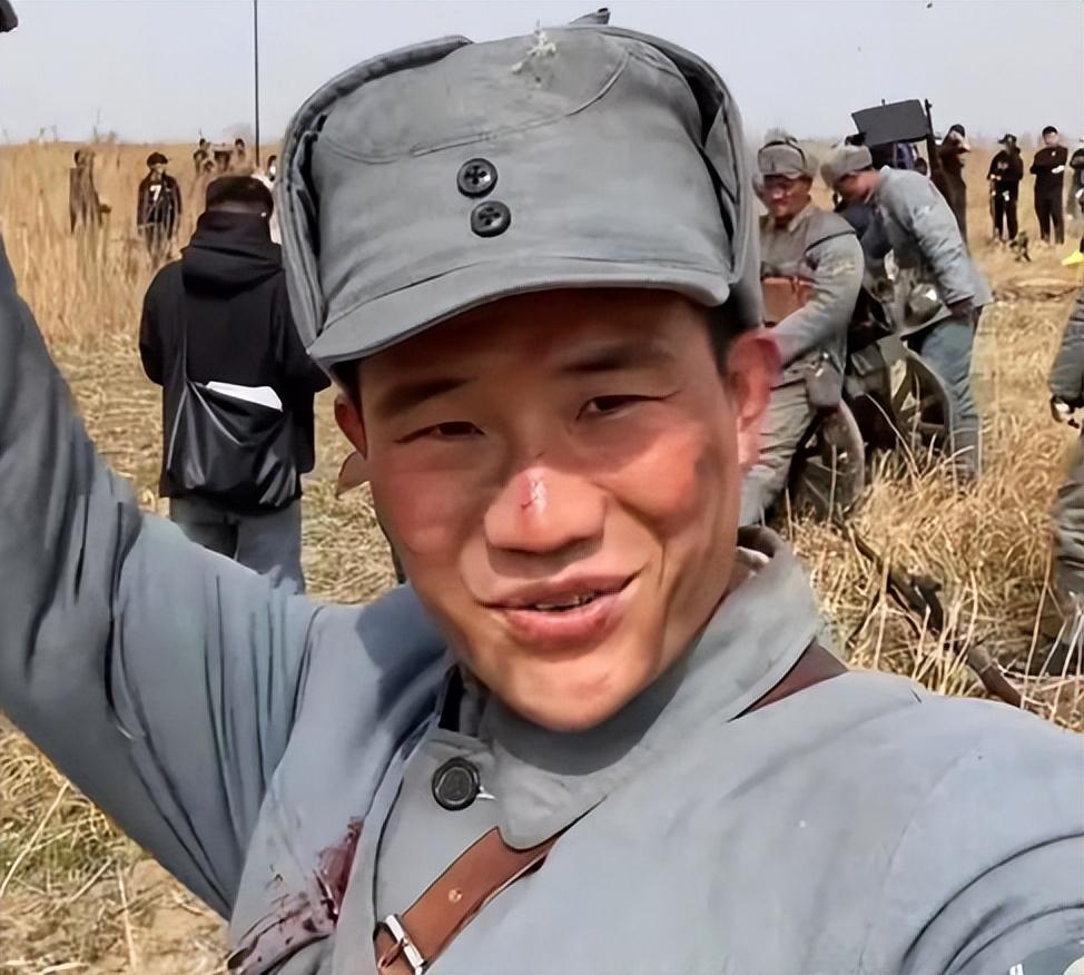 吴奇隆|宁赔钱也要违约?谢孟伟揭吴奇隆早年伤疤,两人被扒的底裤都不剩