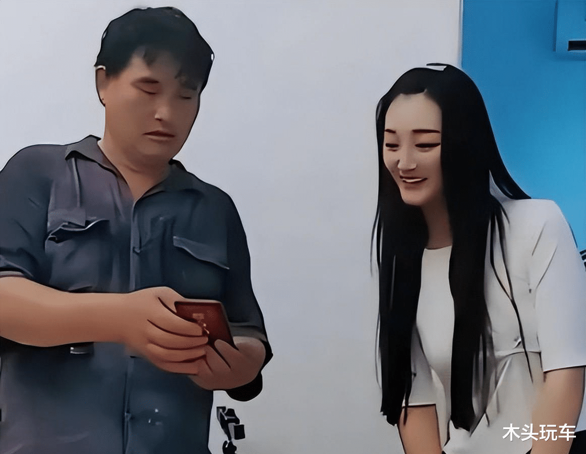 陈亚男|陈亚男疑似再婚了，新结婚照在网上曝光，两人被夸有夫妻相