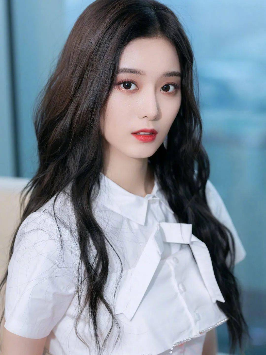 黄子韬|恋情实锤!黄子韬徐艺洋同过情人节,吃人均56元日料店模样接地气