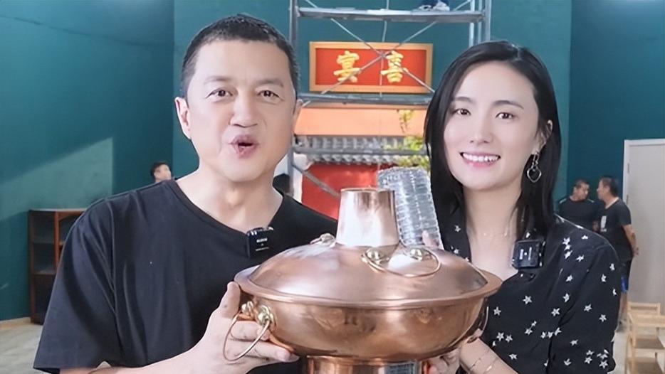 曝李亚鹏投20亿开火锅店，两年内超过海底捞，妻子偷工减料省成本