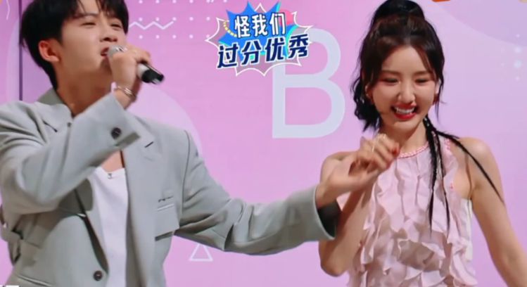 檀健次在毛晓彤家自拍？俩人颜值配一脸，以舞会友舞出新火花