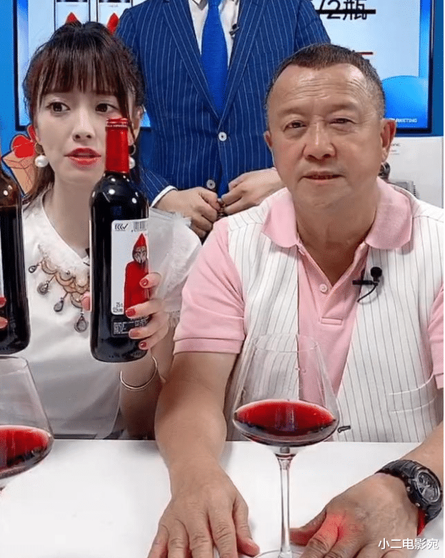 大批艺人集体停播，直播带货翻车事件频发，明星专业度成关键