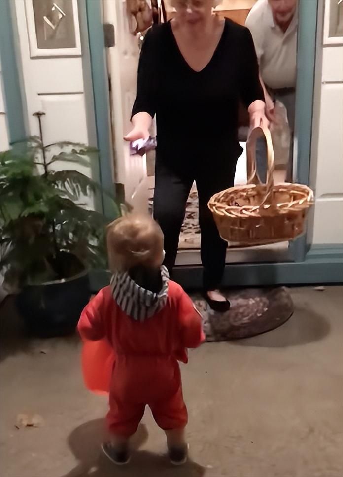 看了中国万圣节,瞬间对老外的失去兴趣,这是人能想出来的造型?