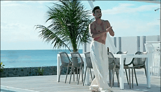 张翰被嘲油，尝菜吮吸皱眉很享受，加上杨烁，导演炒菜不想放油吗