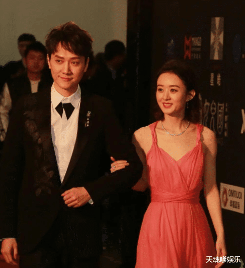 曝赵丽颖冯绍峰复婚传闻,女方穿橘色旗袍明艳现身,男方被传抑郁
